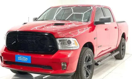 Dodge ram classic laramie 5.7 v8 4x4 cd 2022 zerada completa baixo km chave reserva e manual