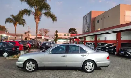 Mercedes-benz e 320 avantgarde 3.2 4p 1997