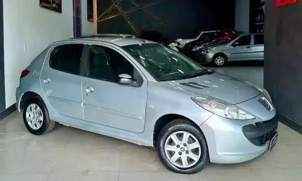 Peugeot 207 1.4 8v - 2012 completo