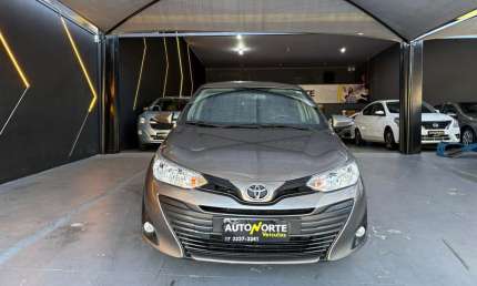 Toyota yaris sedan flex automático