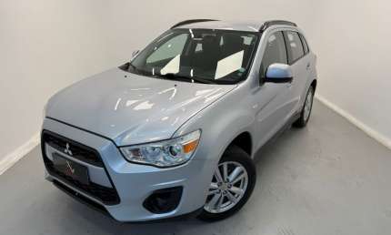 Mitsubishi asx 2.0 cvt*menos rodada da região+multimidia*