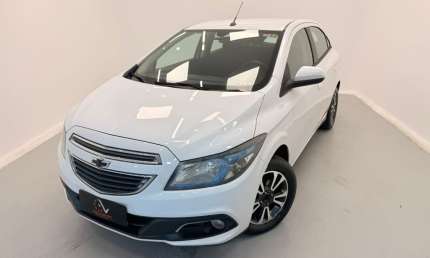 Onix hatch ltz 1.4 8v flex *revisado+perciado+semdetalhes*