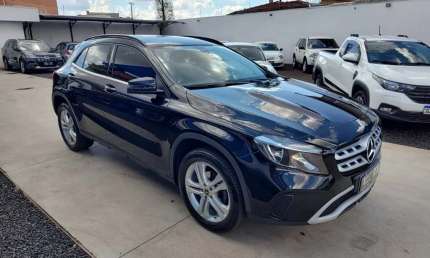 Mercedes-benz gla 200 1.6 cgi flex style 7g-dct