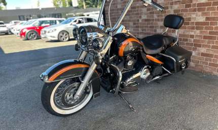 Harley-davidson road king classic flhrci 2013