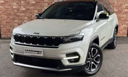 Jeep commander limited t270 2023