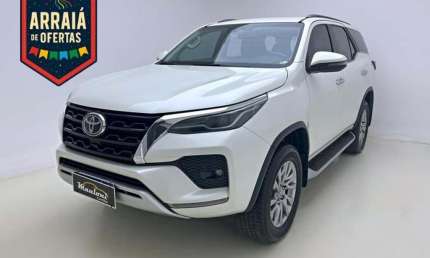Toyota hilux sw4 2.8 srx 4x4 7 lugares 16v turbo intercooler diesel 4p automático 2021