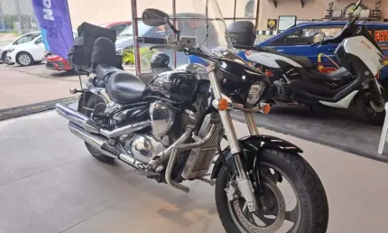 Suzuki boulevard m800