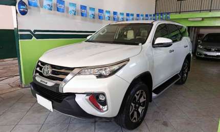 Toyota hilux sw4 2.8 srx diamond 4x4 7 lugares 16v turbo intercooler diesel 4p automático
