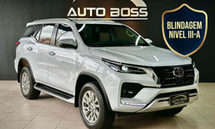 Toyota hilux sw4 2.8 srx diamond 4x4 turbo