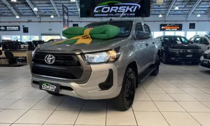 Toyota hilux cd 4x4 2.8 diesel mecânico 6 marchas - 2023