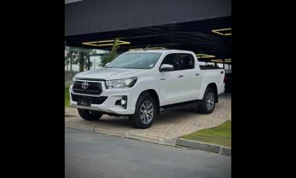 Toyota hilux cd srv 4x4 2.8 tdi diesel aut.