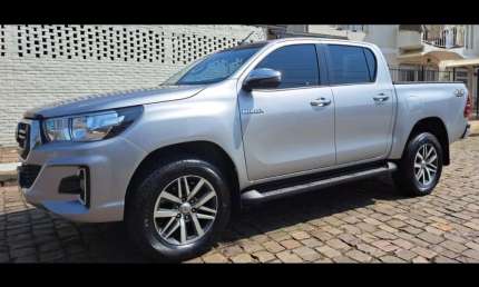 Toyota hilux 2.8 srv 4x4 cd 16v diesel 4p automático