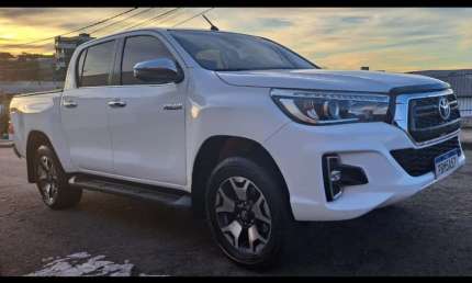 Toyota hilux 2.8 srx 4x4 cd 16v diesel 4p automático