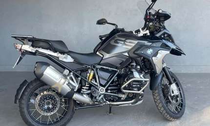 Bmw r gs premium triple black 719