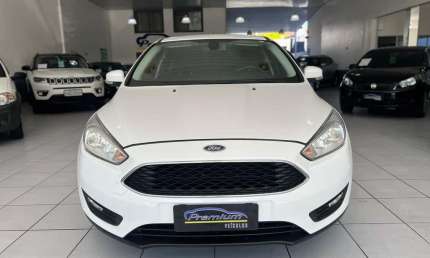 Ford focus sedan se at 2.0 2019