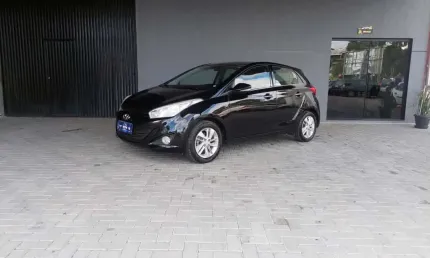 Hyundai hyundahb20 1.6m prem 2015