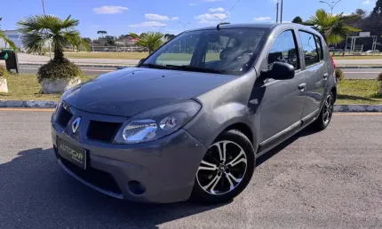 Renault sandero expression 1.0 2010