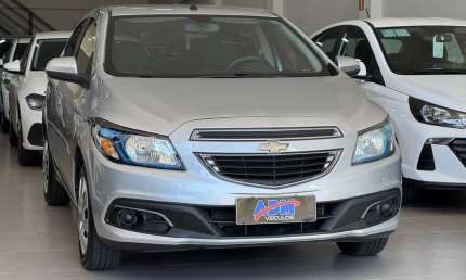 Chevrolet onix 1.4mt lt 2013