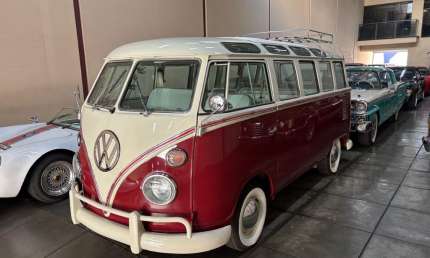 Kombi corujinha muito nova