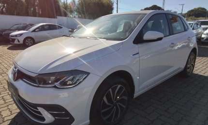 Volkswagen polo 2024 1.0 170 tsi highline automático