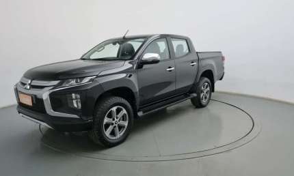 Mitsubishi l200 triton 2022 2.4 16v turbo diesel sport hpe cd 4p 4x4 automático