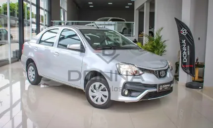 Toyota etios x sedan 1.5 flex 16v 4p aut.  - prata - 2017/2018