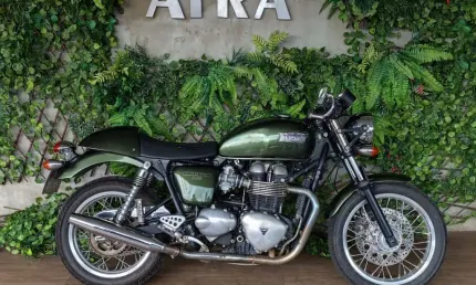 Triumph thruxton 900cc 2015