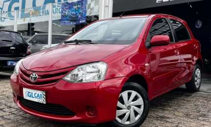 Toyota etios xs 1.3 2013