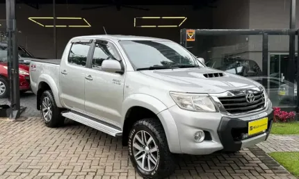 Toyota hilux cd4x4 std 2013