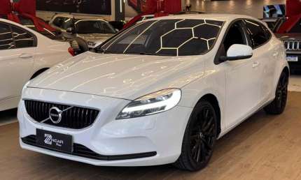 Volvo v40 2019 2.0 t4 momentum gasolina 4p automático