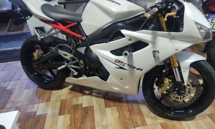 Triumph  daytona  675 r ano 2007 