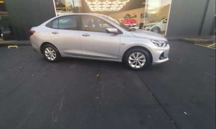 Chevrolet onix plus 10tat ltz 2020