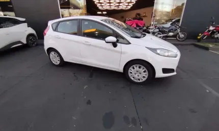 Ford fiesta ha 1.5l s 2015