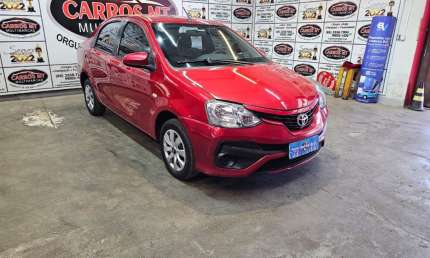 Toyota etios 1.5 xs flex  4p automático 2018 