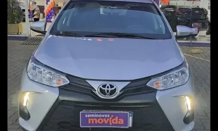 Toyota yaris yaris 1.5 xl plus connect cvt