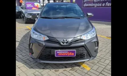 Toyota yaris yaris 1.5 xl plus connect cvt