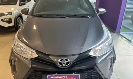 Toyota yaris yaris 1.5 xl plus connect cvt