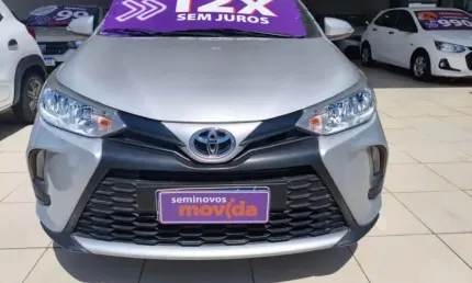 Toyota yaris yaris 1.5 xl plus connect cvt
