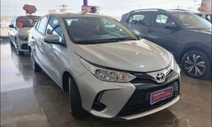 Toyota yaris yaris 1.5 xl plus connect cvt