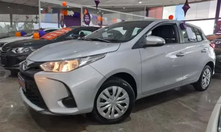 Toyota yaris yaris 1.5 xl plus connect cvt