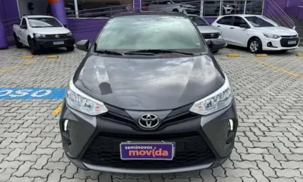 Toyota yaris yaris 1.5 xl plus connect cvt