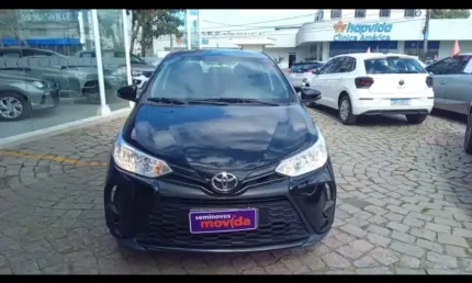 Toyota yaris yaris 1.5 xl plus connect cvt