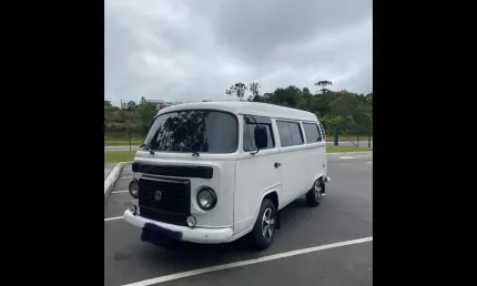 Volkswagen kombi standard 1.4mi 4p 2012