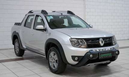 Renault duster oroch dyna. 1.6 flex 16v mec.  - prata - 2019/2019