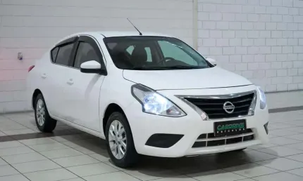 Nissan versa sv 1.6 16v flexstart 4p mec.  - branca - 2016/2017