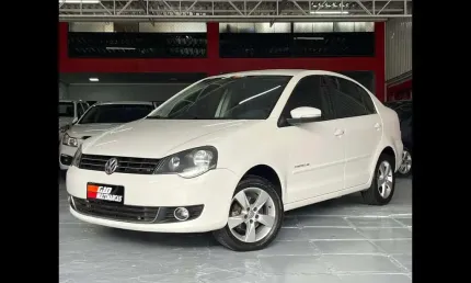 Volkswagen polo sedan 1.6 8v comfortline 4p 2014