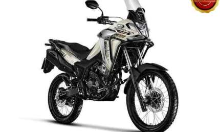 Honda xre 300 sahara 2025