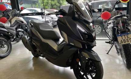 Dafra cruisym 300 2025