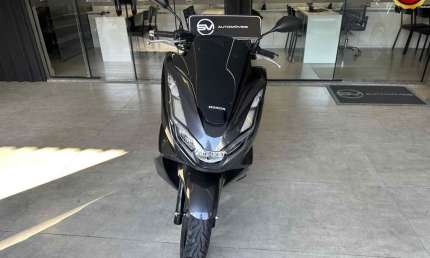 Honda pcx 160 dlx abs 2025