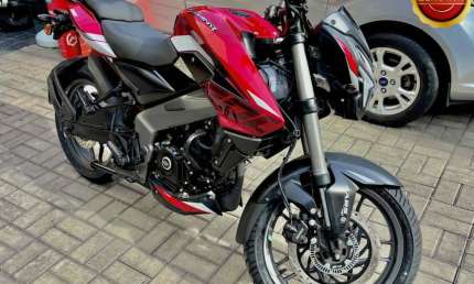 Bajaj dominar 200 2026